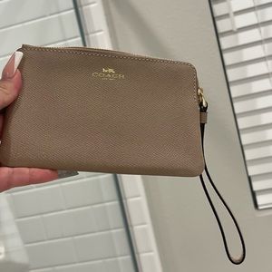Coach Corner Zip Wristlet